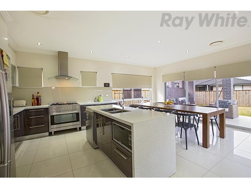 18 Talana Hill Drive, Edmondson Park NSW 2174