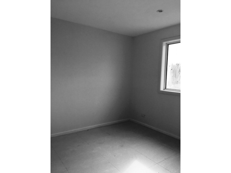 10b Willowdene Avenue, Luddenham NSW 2745