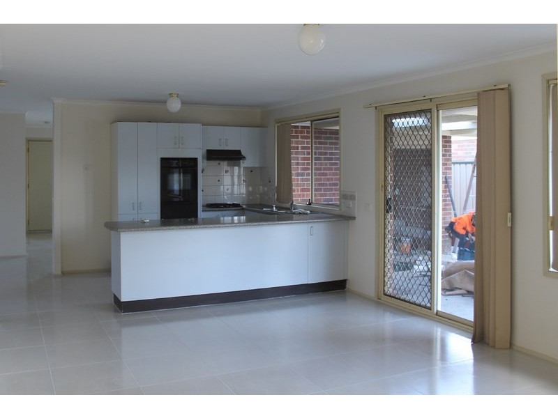 25 Coonabarabran Crescent, Hoxton Park NSW 2171