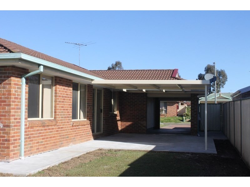 25 Coonabarabran Crescent, Hoxton Park NSW 2171