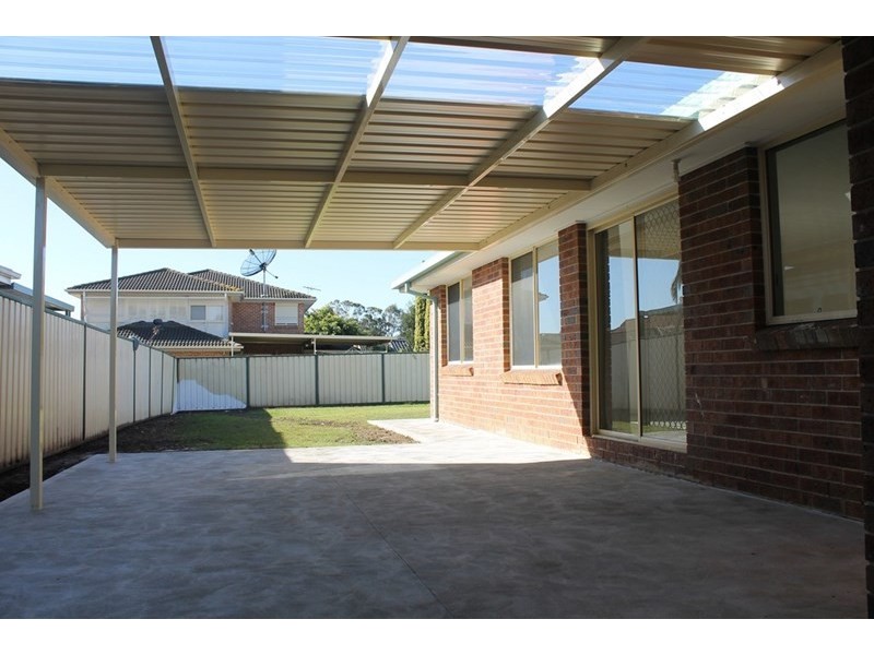 25 Coonabarabran Crescent, Hoxton Park NSW 2171