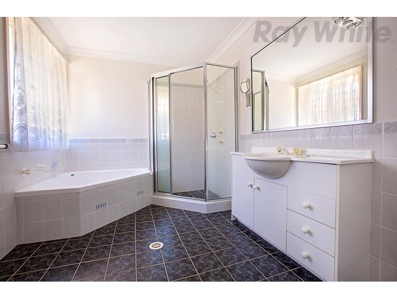 12 Cartier Crescent, Green Valley NSW 2168