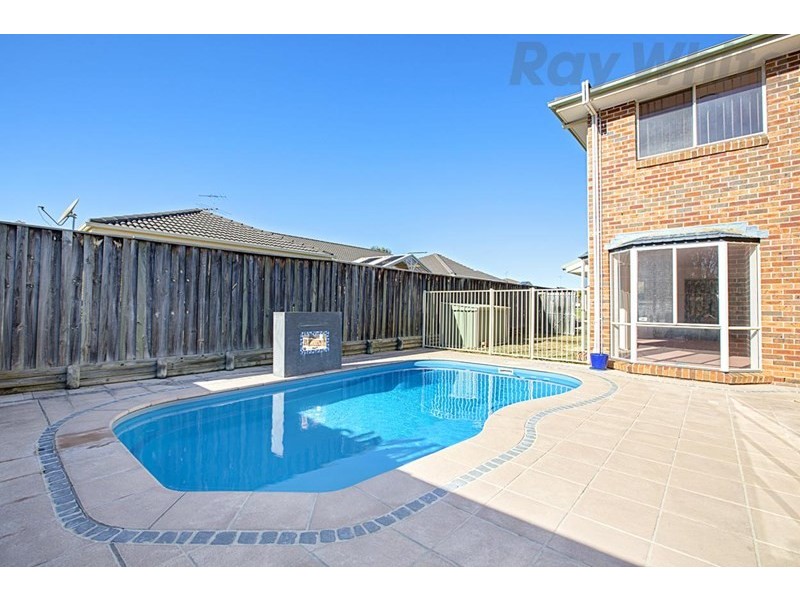 12 Cartier Crescent, Green Valley NSW 2168