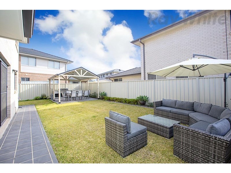 7 Winburg Drive, Edmondson Park NSW 2174