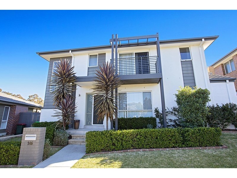 146 Middleton Drive, Middleton Grange NSW 2171