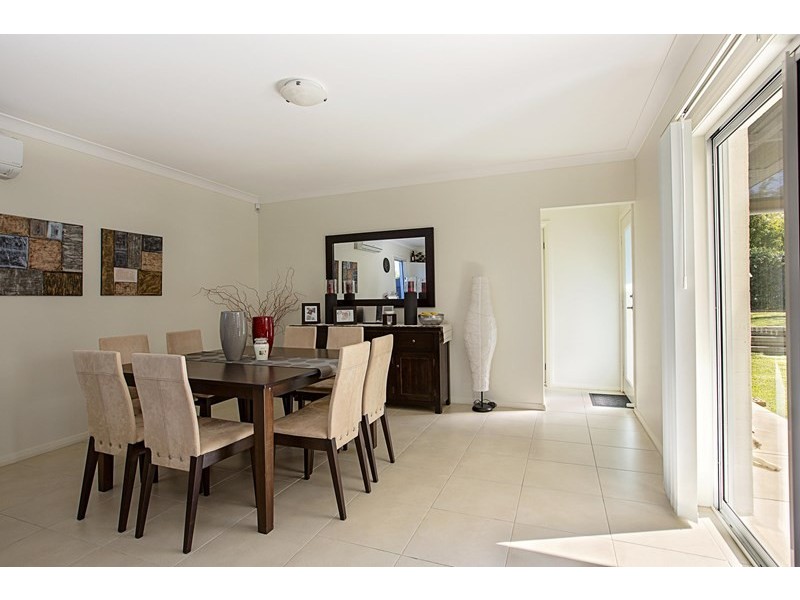 146 Middleton Drive, Middleton Grange NSW 2171