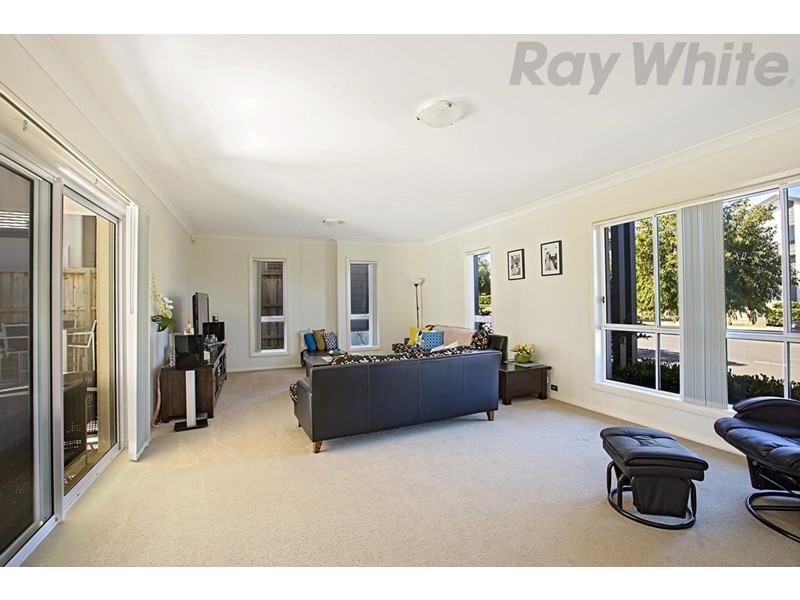 146 Middleton Drive, Middleton Grange NSW 2171