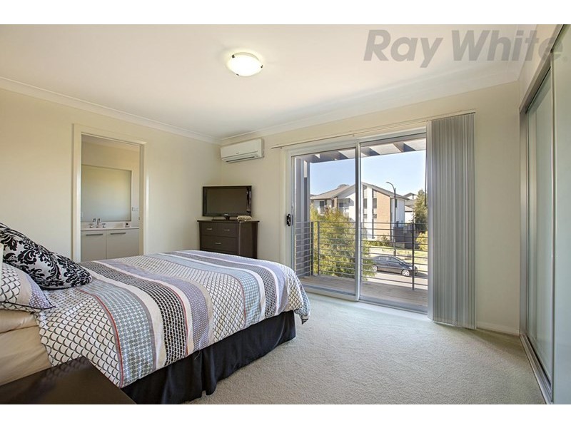 146 Middleton Drive, Middleton Grange NSW 2171