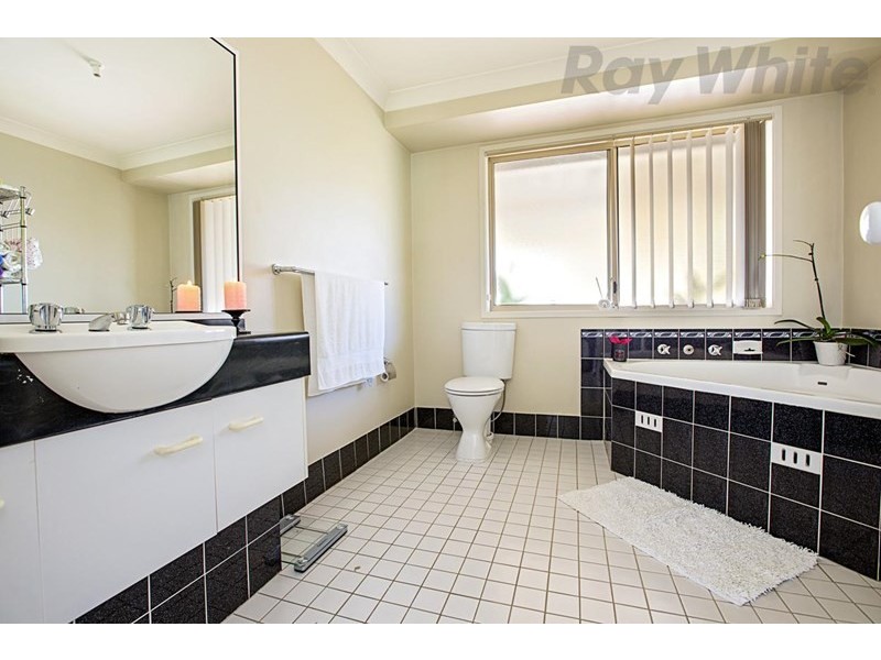 24 Carina Avenue, Hinchinbrook NSW 2168