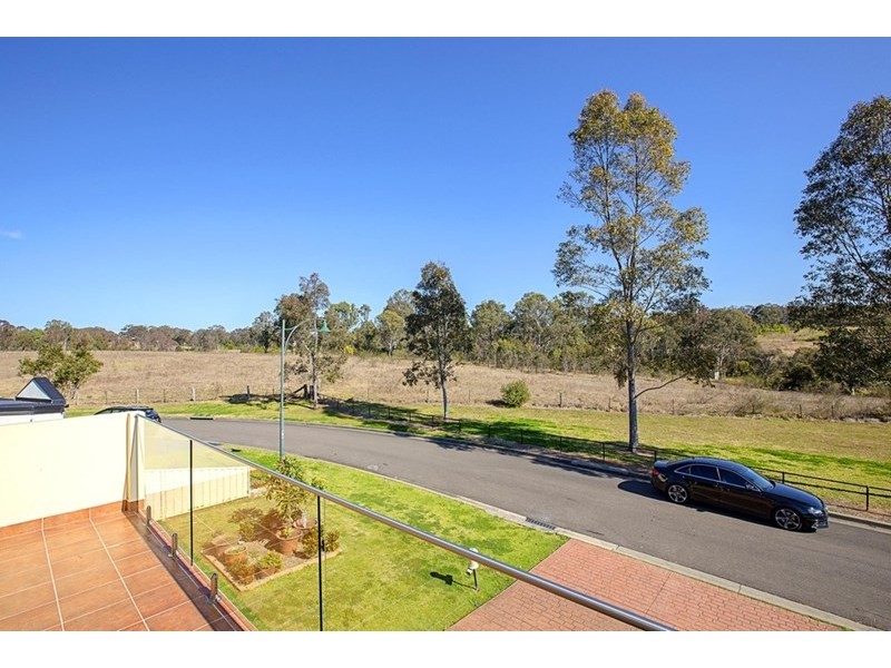 22 Lycett Avenue, West Hoxton NSW 2171