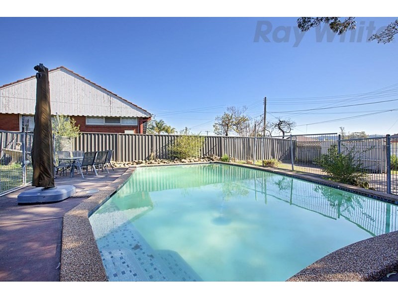 12 Rowley Street, Smithfield NSW 2164