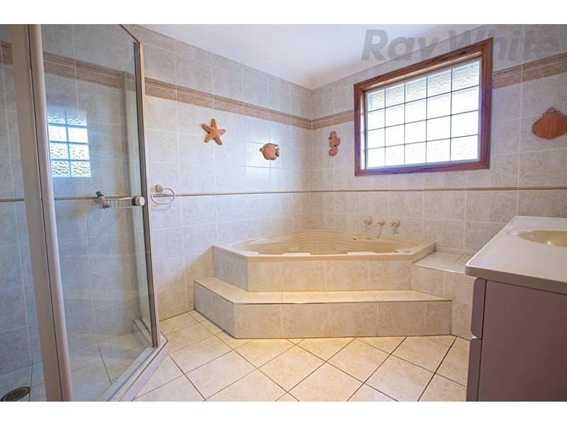 16 Skain Place, Horningsea Park NSW 2171