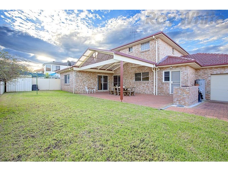 16 Skain Place, Horningsea Park NSW 2171
