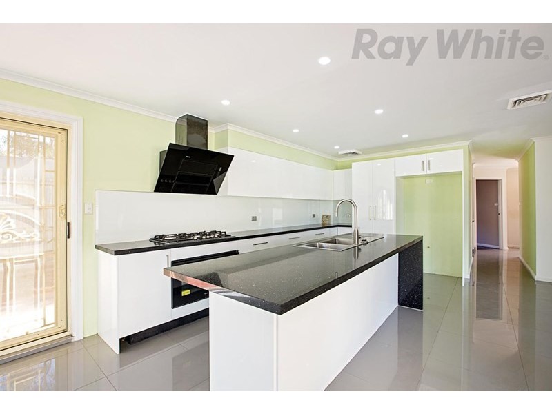 18 Wesley Place, Horningsea Park NSW 2171