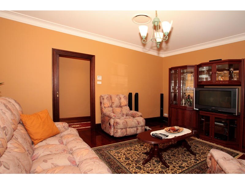 West Hoxton NSW 2171