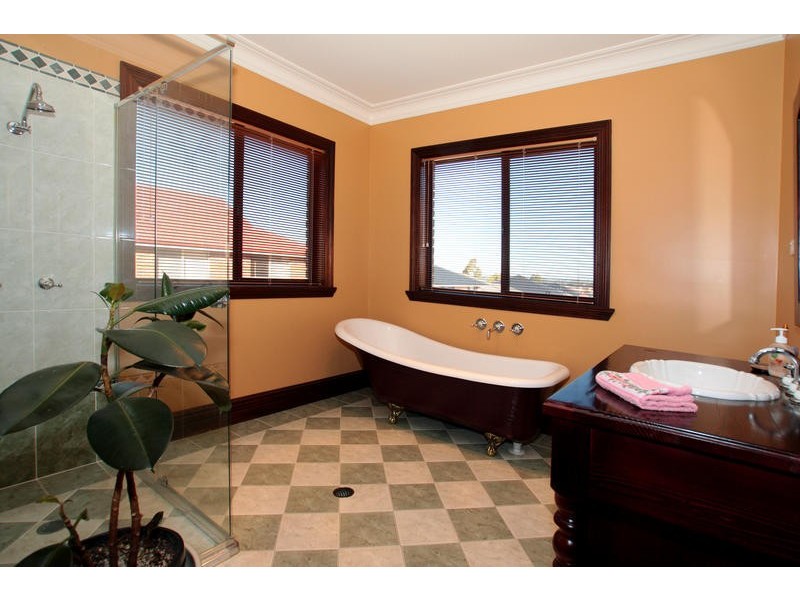 West Hoxton NSW 2171