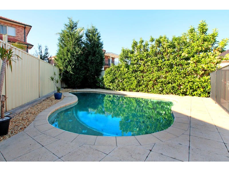 West Hoxton NSW 2171