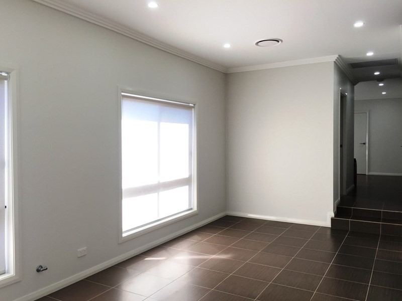 82 Village Circuit, Gregory Hills NSW 2557