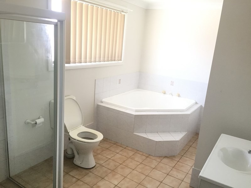 4B O’keefes Place, Horningsea Park NSW 2171