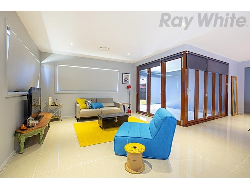 119 Pioneer Drive, Carnes Hill NSW 2171