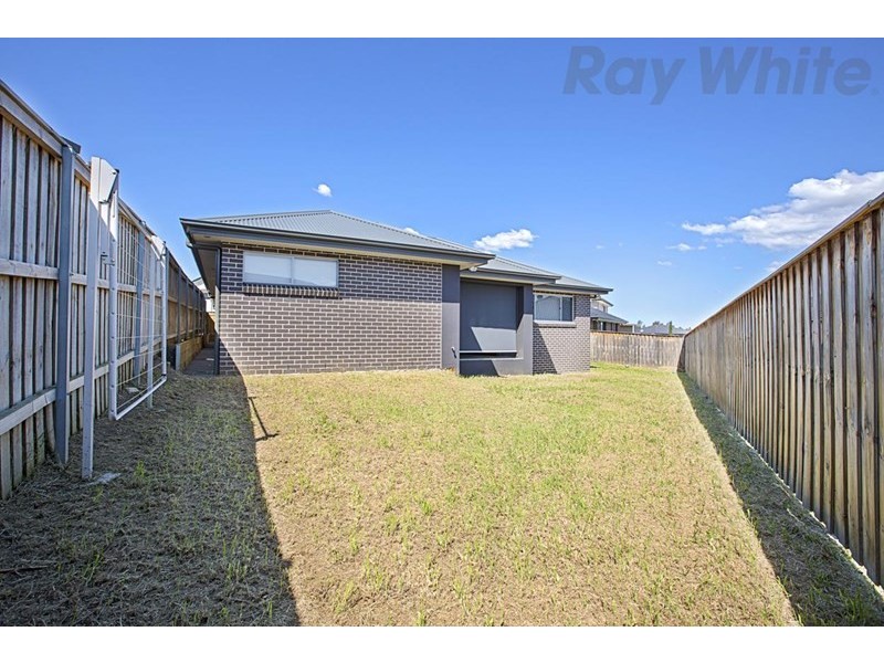 119 Pioneer Drive, Carnes Hill NSW 2171
