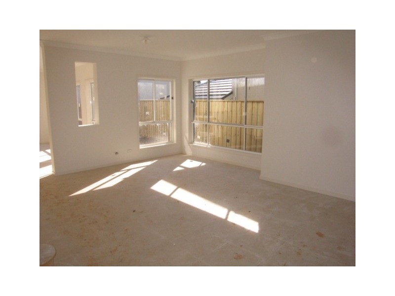 West Hoxton NSW 2171
