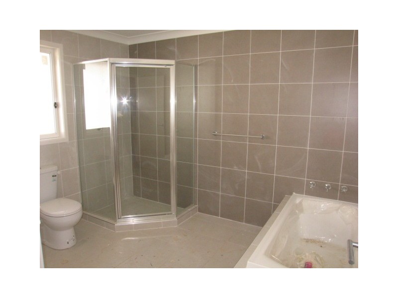 West Hoxton NSW 2171