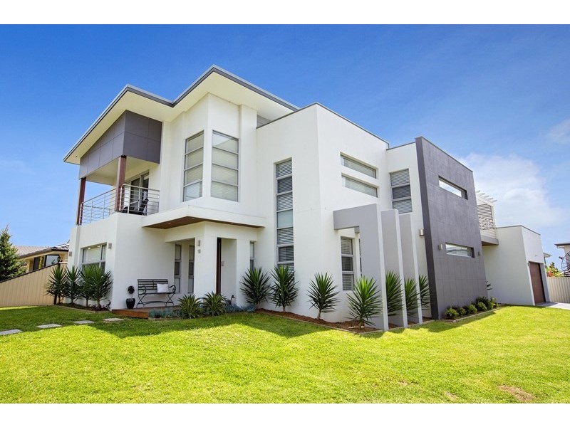 18 Brearley Avenue, Middleton Grange NSW 2171