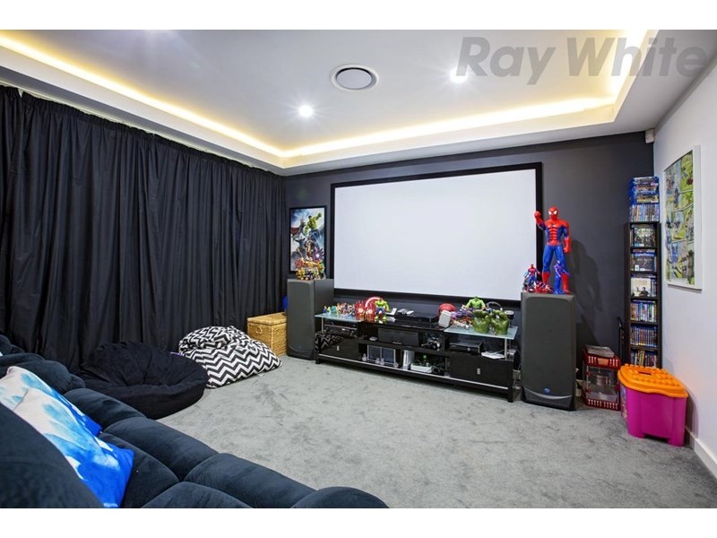 18 Brearley Avenue, Middleton Grange NSW 2171