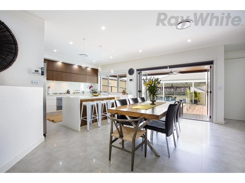 18 Brearley Avenue, Middleton Grange NSW 2171