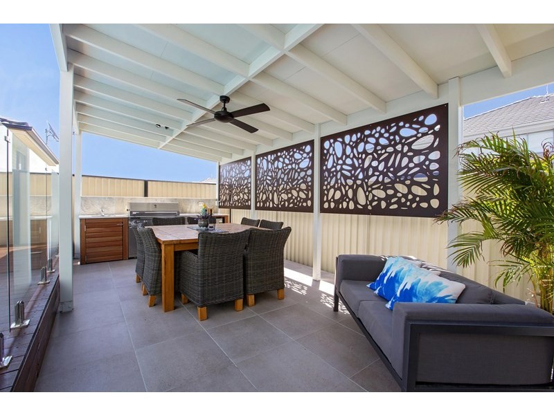 18 Brearley Avenue, Middleton Grange NSW 2171