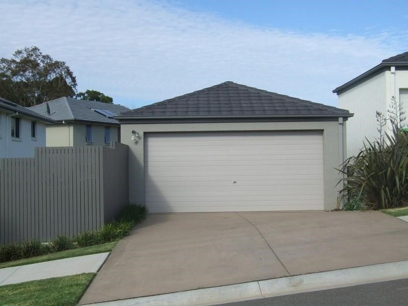 32 Hemsworth Avenue, Middleton Grange NSW 2171