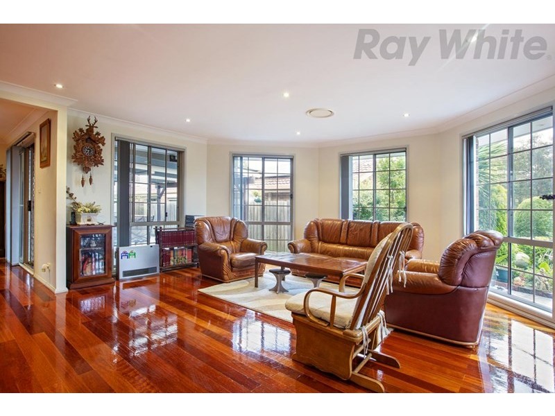 9 Ovens Close, Horningsea Park NSW 2171