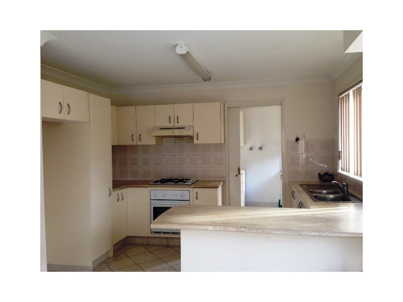 41 Athlone Street, Cecil Hills NSW 2171