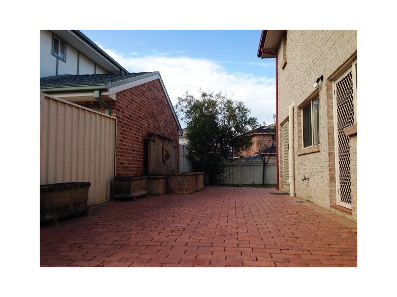 41 Athlone Street, Cecil Hills NSW 2171