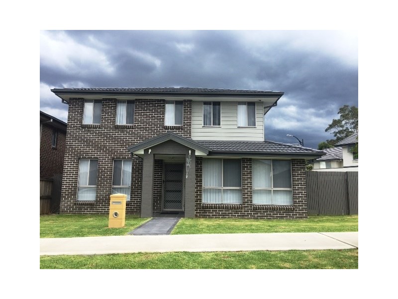 24 Sierra Avenue, Middleton Grange NSW 2171