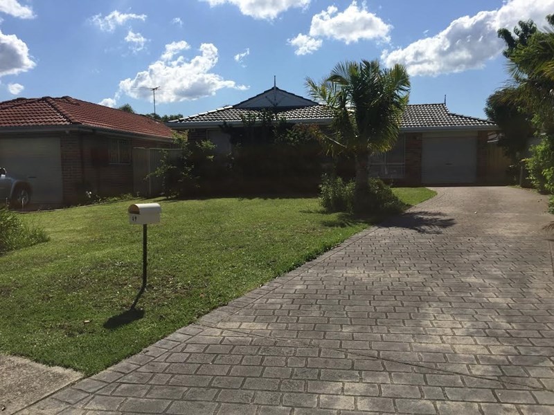 49 Tamworth Cresent, Hoxton Park NSW 2171