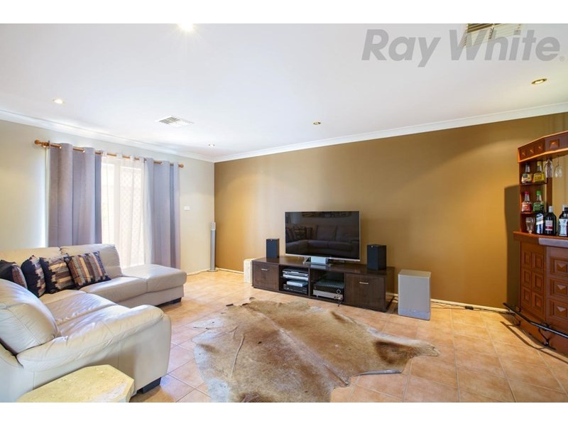 8 Wheat Place, Horningsea Park NSW 2171