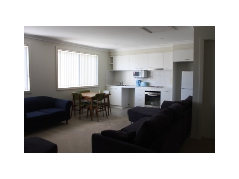 37a Cadman Avenue, West Hoxton NSW 2171