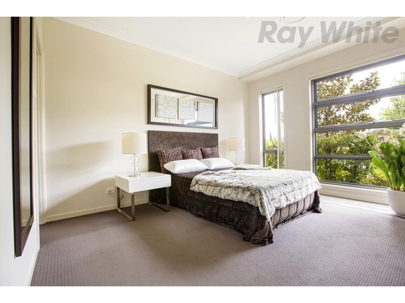 6 Bond Street, Oran Park NSW 2570