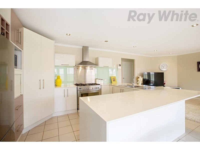 30 Carmichael Drive, West Hoxton NSW 2171