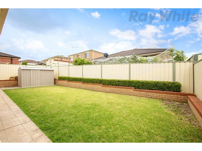 30 Carmichael Drive, West Hoxton NSW 2171