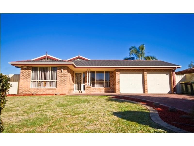 106 Pacific Palms Circuit, Hoxton Park NSW 2171