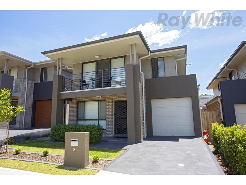 8 Merlin Street, Middleton Grange NSW 2171