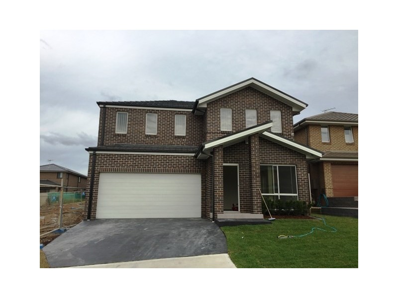 16 Reardon Avenue, Middleton Grange NSW 2171