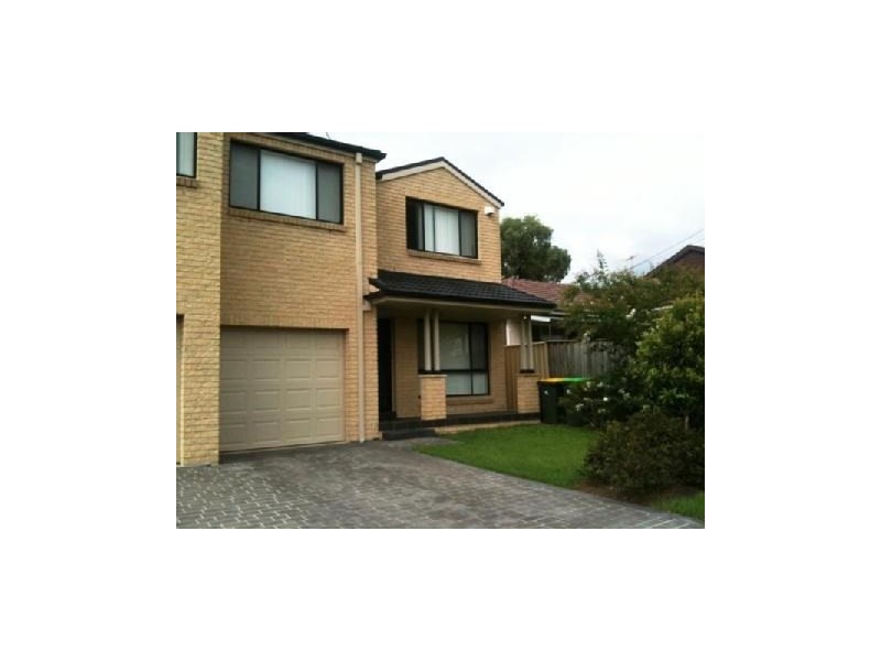 1-4/6 Blackwood Avenue, Casula NSW 2170