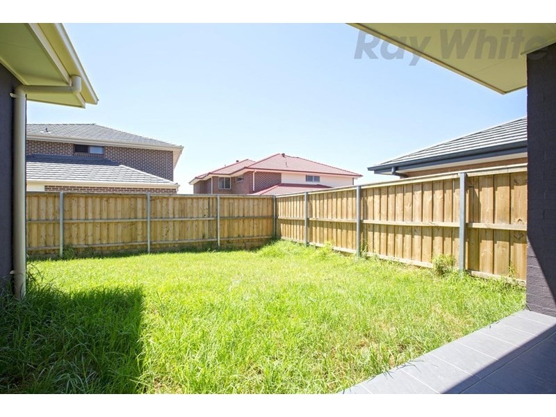 53 Graziers Way, Carnes Hill NSW 2171