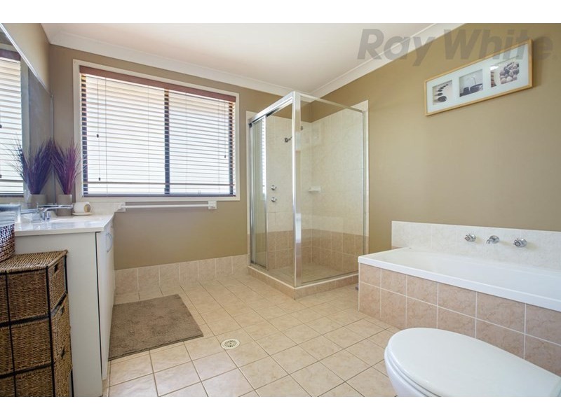 17 Buxton Place, Prestons NSW 2170