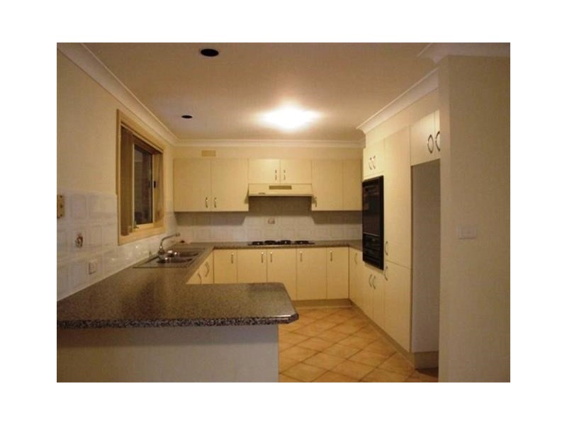 3 Ebony Close, Casula NSW 2170