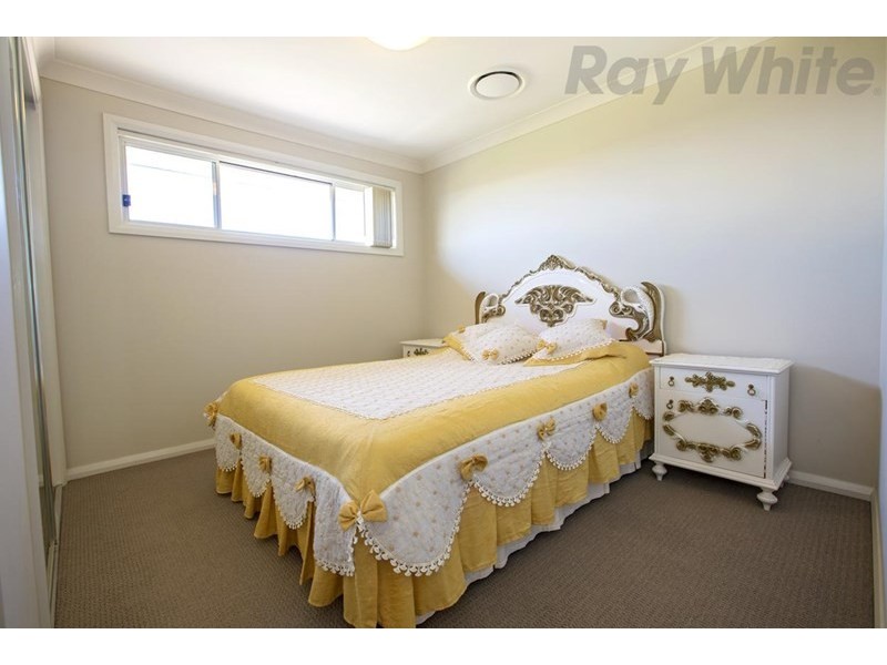 3 Stonequarry Way, Carnes Hill NSW 2171